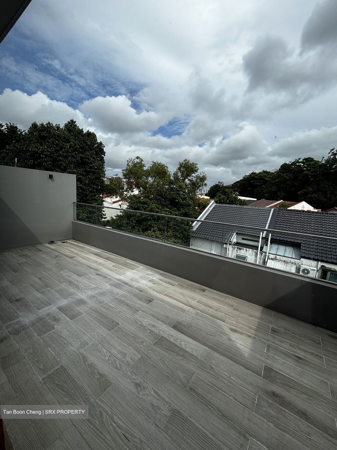Opera Estate (D15), Terrace #480505531